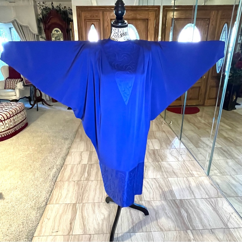 DAYMOR COUTURE VINTAGE ROYAL BLUE BATWING DRESS - Picture 3 of 12